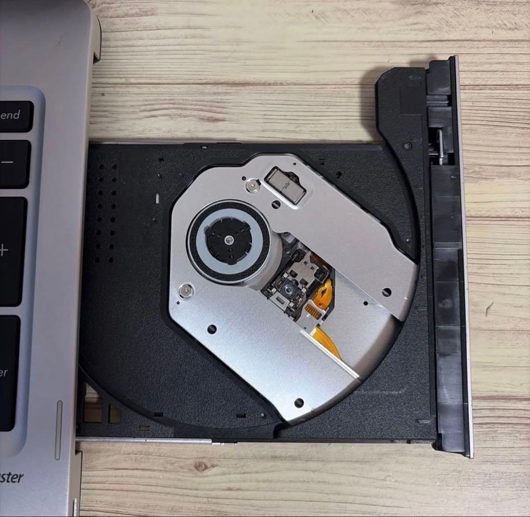 ASUS ノートPC 2in1 タッチパネル搭載