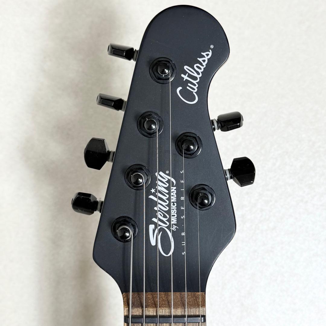 未使用 Sterling by MUSIC MAN CUTLASS CT30