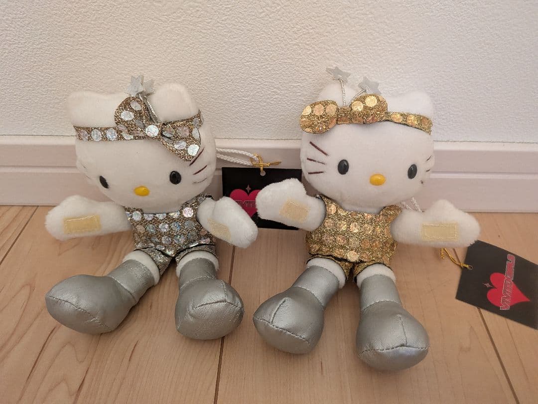 レア／VIVITIX ハローキティ／ スパンコールぬいぐるみ ／2体セット