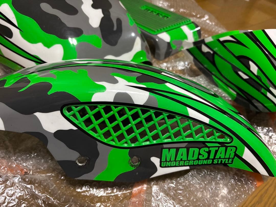 gs400 外装セット　キャンディーライフ×MAD STAR塗装