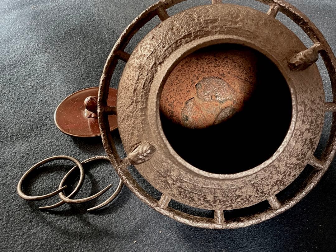 値下げ⭕️「祖」 淡々斎好 車軸釜 岩肌 巻貝鐶付 釜鐶 茶道具 （124B）