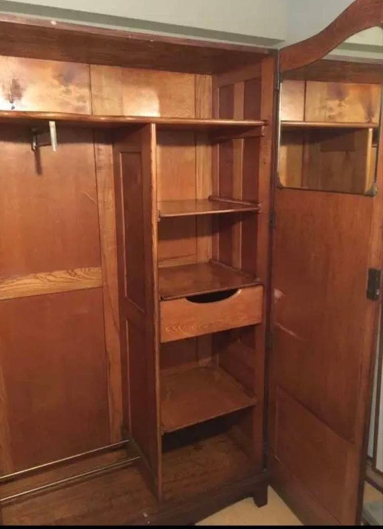 ❤️お値下げ★アンティーククローゼット★シャビーシック★曲線が美しい★定価28万円