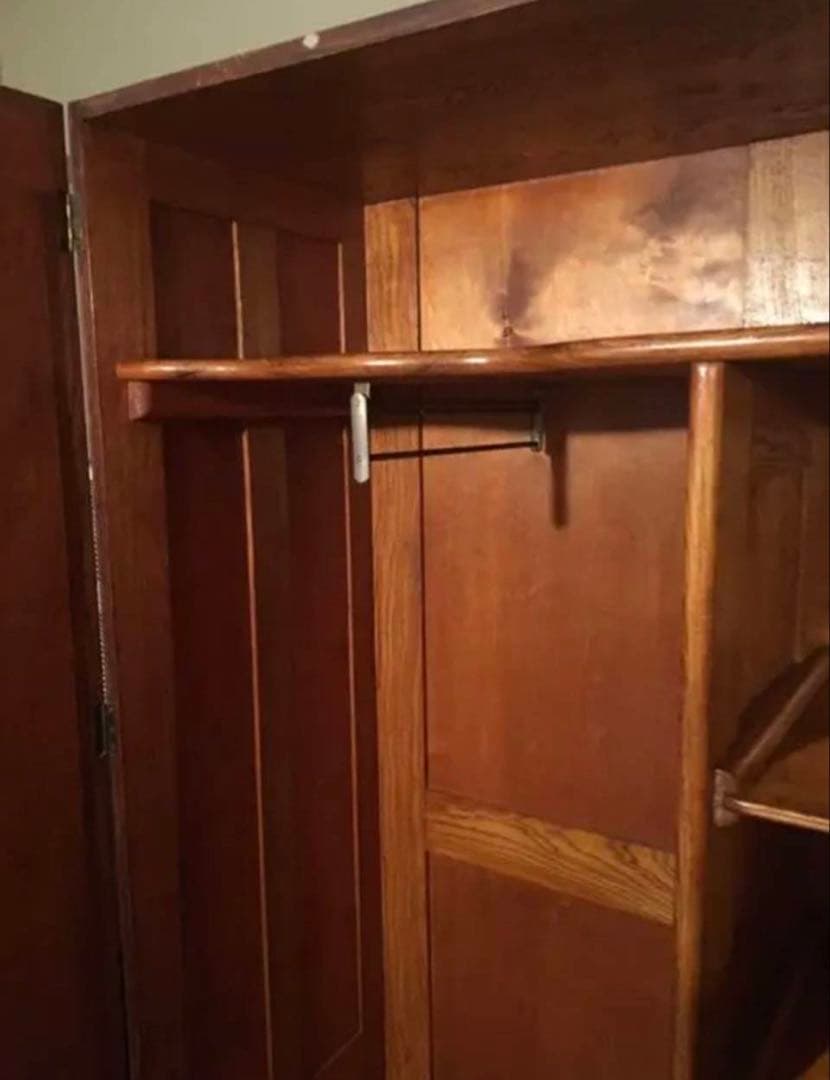 ❤️お値下げ★アンティーククローゼット★シャビーシック★曲線が美しい★定価28万円