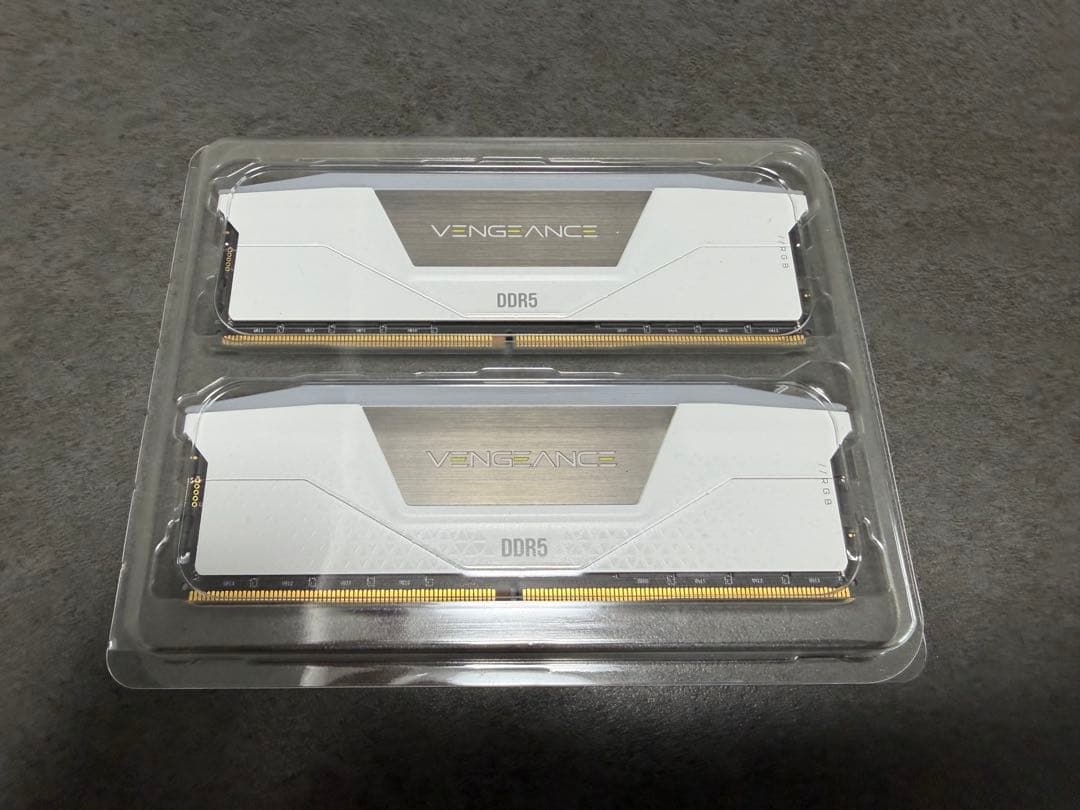 CORSAIR VENGEANCE RGB DDR5 計32GB 6000MHz