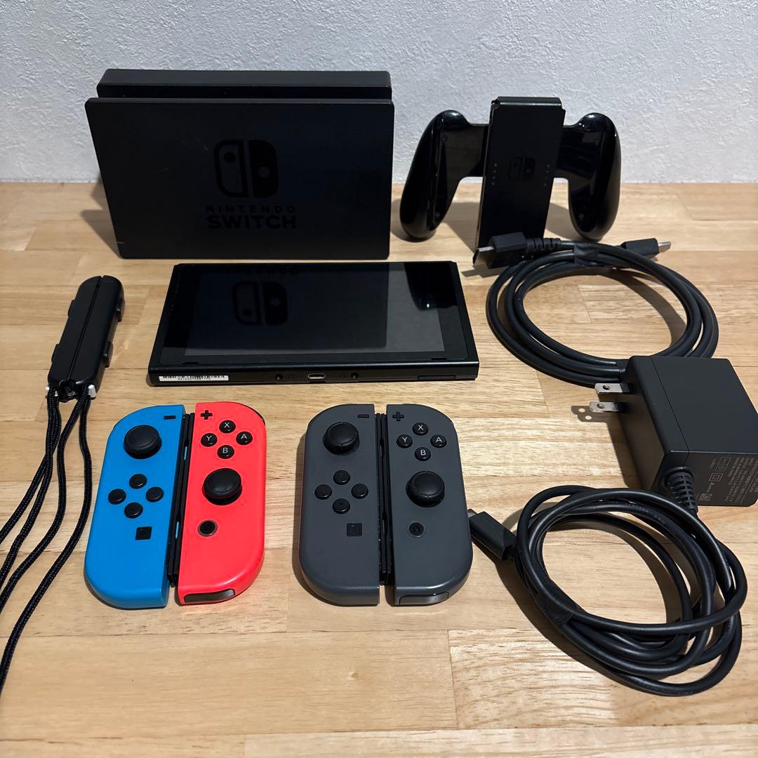 Nintendo Switch 本体 ジョイコン2セット付き