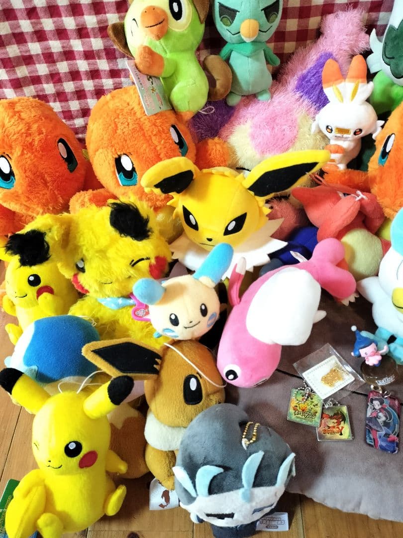 大量 まとめ売り ポケットモンスター ぬいぐるみ ルカリオ 色違い サンダース