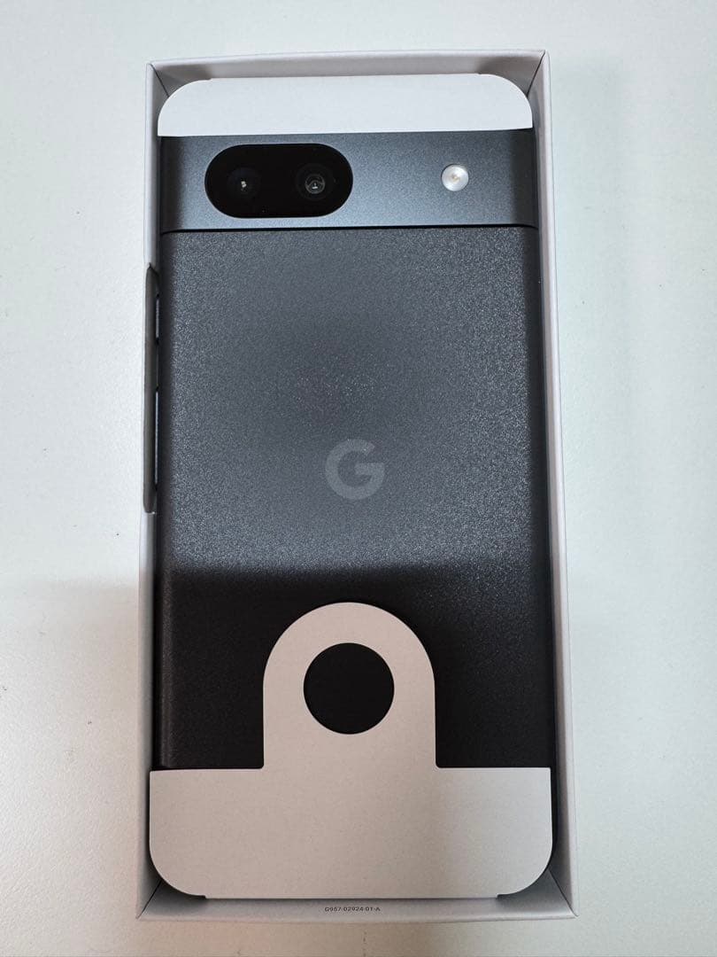 新品Google Pixel 8a 128GB obsidian フリーSIM