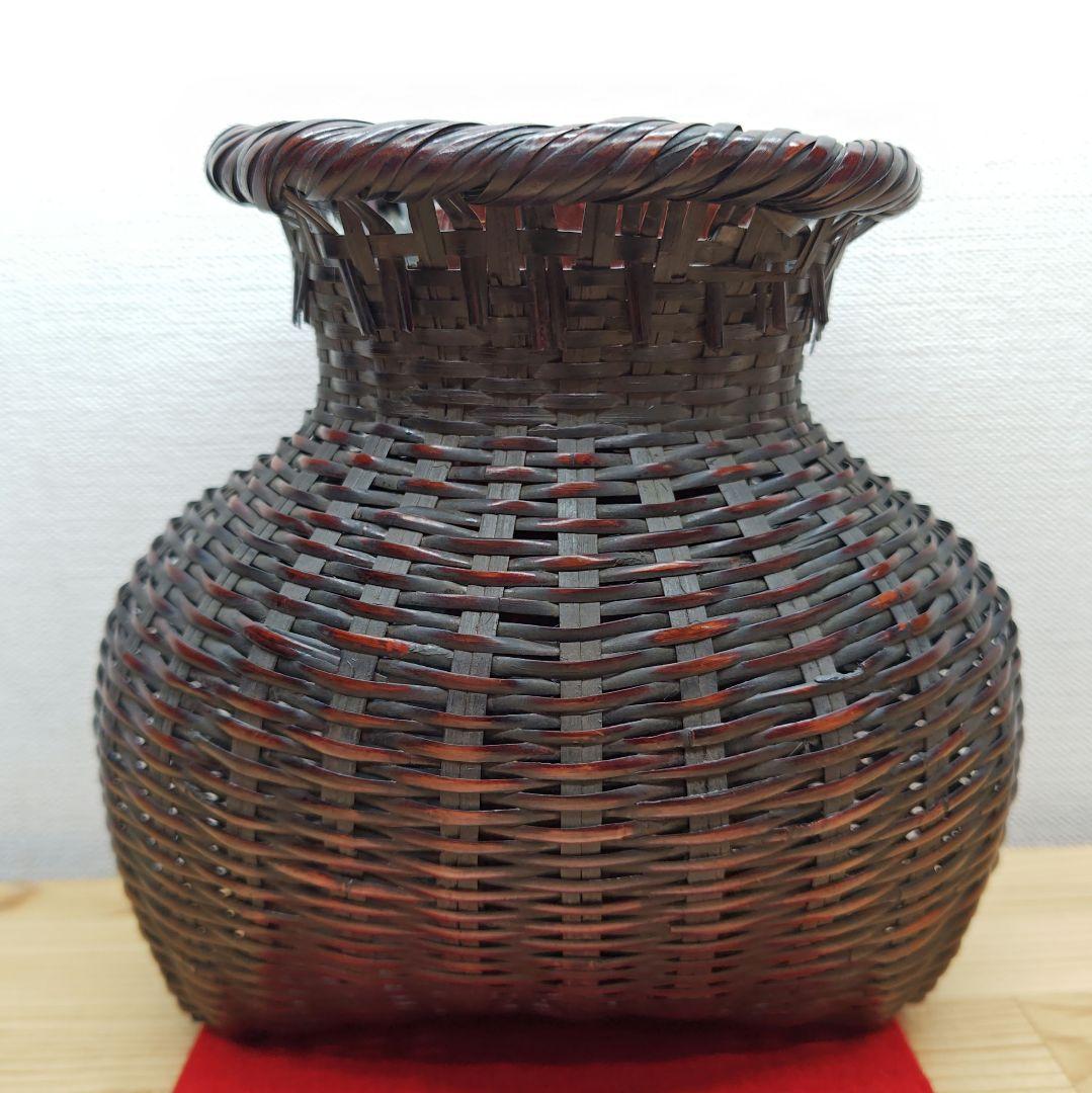 送料込【逢絢亭】茶道具 花入 花籠 花篭 唐物写 落としは竹製 篭師 鈴木竹朋斎