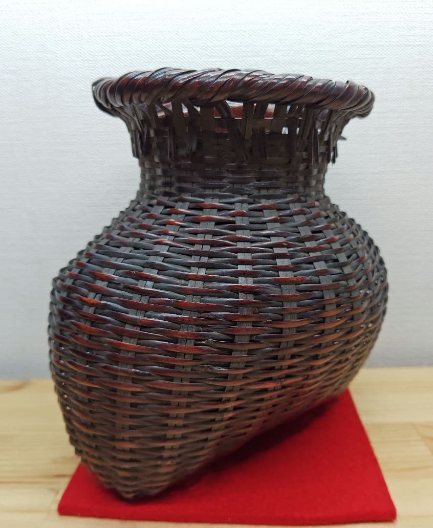 送料込【逢絢亭】茶道具 花入 花籠 花篭 唐物写 落としは竹製 篭師 鈴木竹朋斎