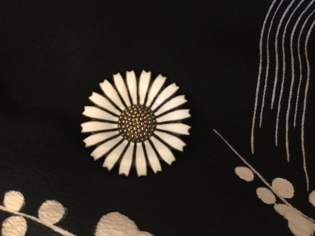 Anton Michelsen デイジー フラワー シルバー ブローチ