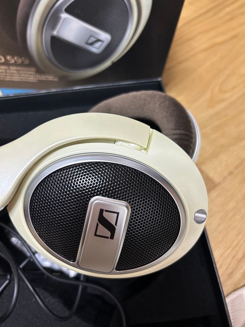 美品　ゼンハイザー　ヘッドホン　HD599　有線