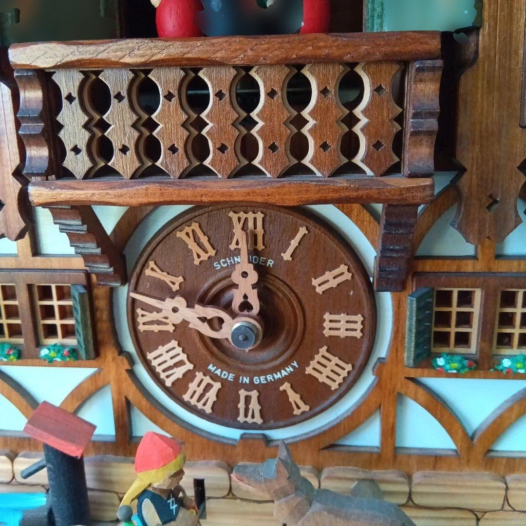 シュナイダー製 木製掛時計 動く人形付きジャンク品