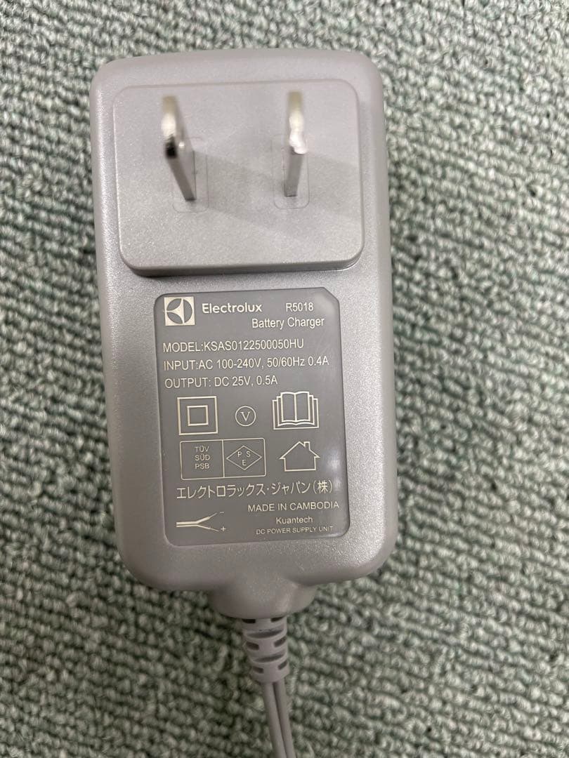 未使用♩Electrolux エレクトロラックス コードレスクリーナー 掃除機