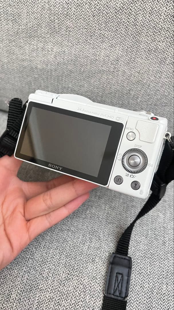 Sony a5100 f1.8/35mmレンス付き