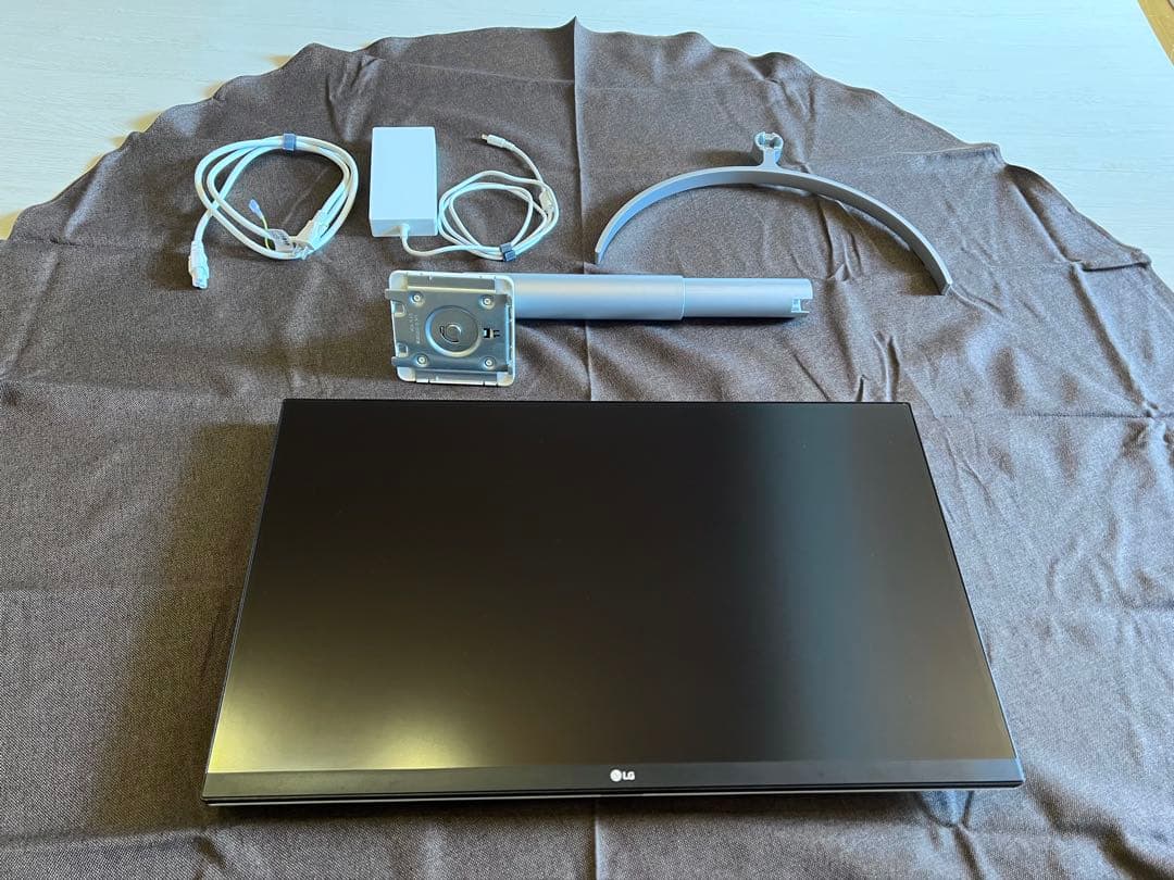 八丸 LG モニター ディスプレイ 27UL850-W 27インチ