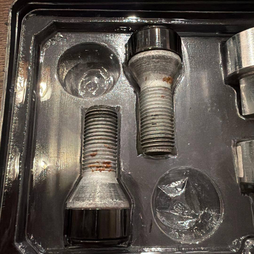 【美品】 BBS ロックボルト　PLBM6030BS マックガード