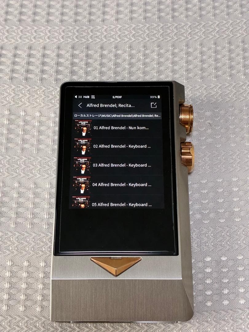 ポータブルプレーヤー Cayin N8