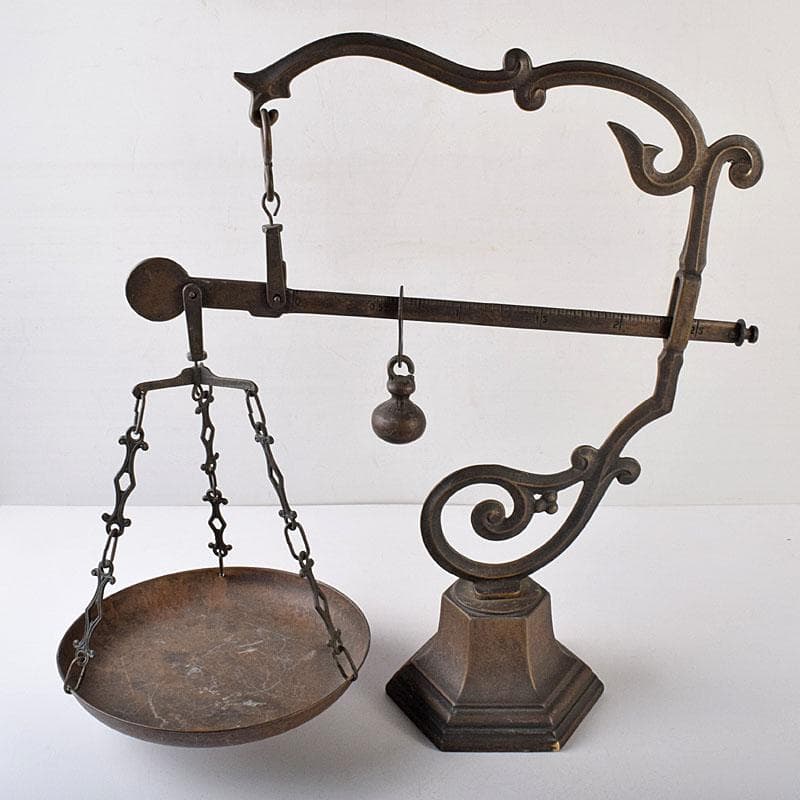 アンティーク　真鍮製　天秤はかり　置物　重さ約4.5㎏　M　R8127B