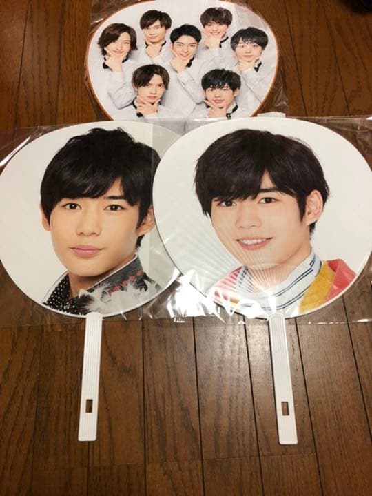 長尾謙杜　なにわ男子　団扇