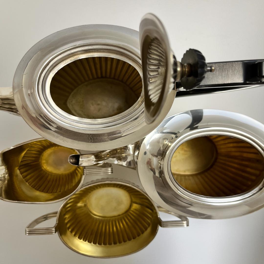 【英国】 クイーンアンスタイルのティーセット 4点 ティー/コーヒーポット