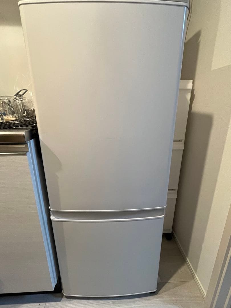 送料込み！　MITSUBISHI MR-P15K-W 冷蔵庫 ホワイト