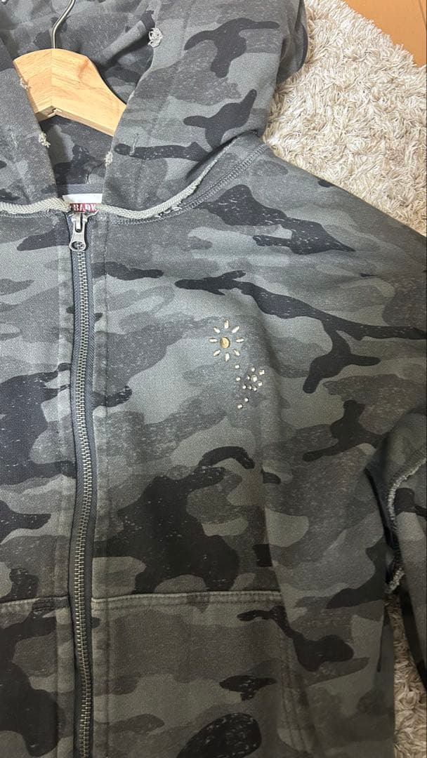 BAD WAY 迷彩グレー ジップアップパーカー ケンタウロス健太さん着用