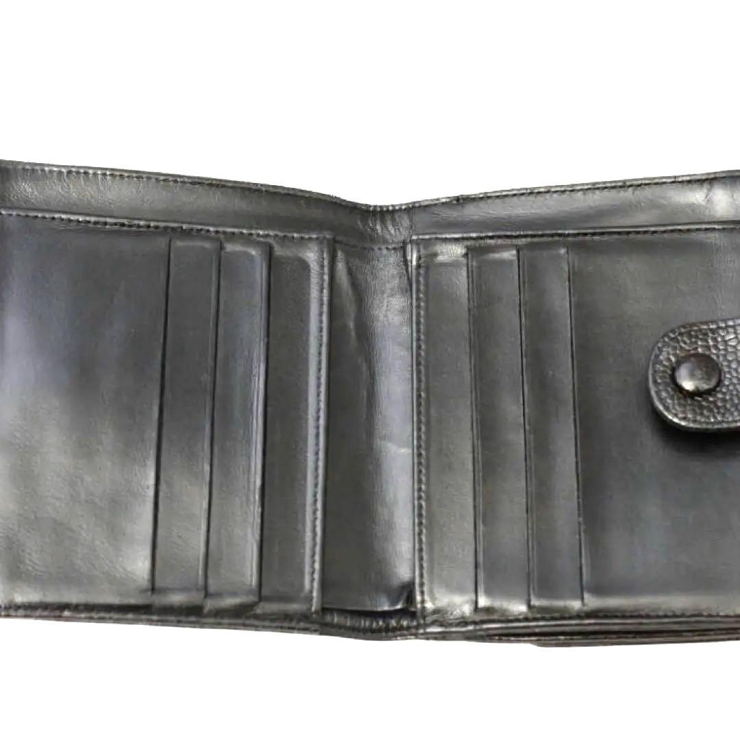 CHANEL　シャネル　キャビアスキン　Wホック　二つ折り財布　コンパクト財布