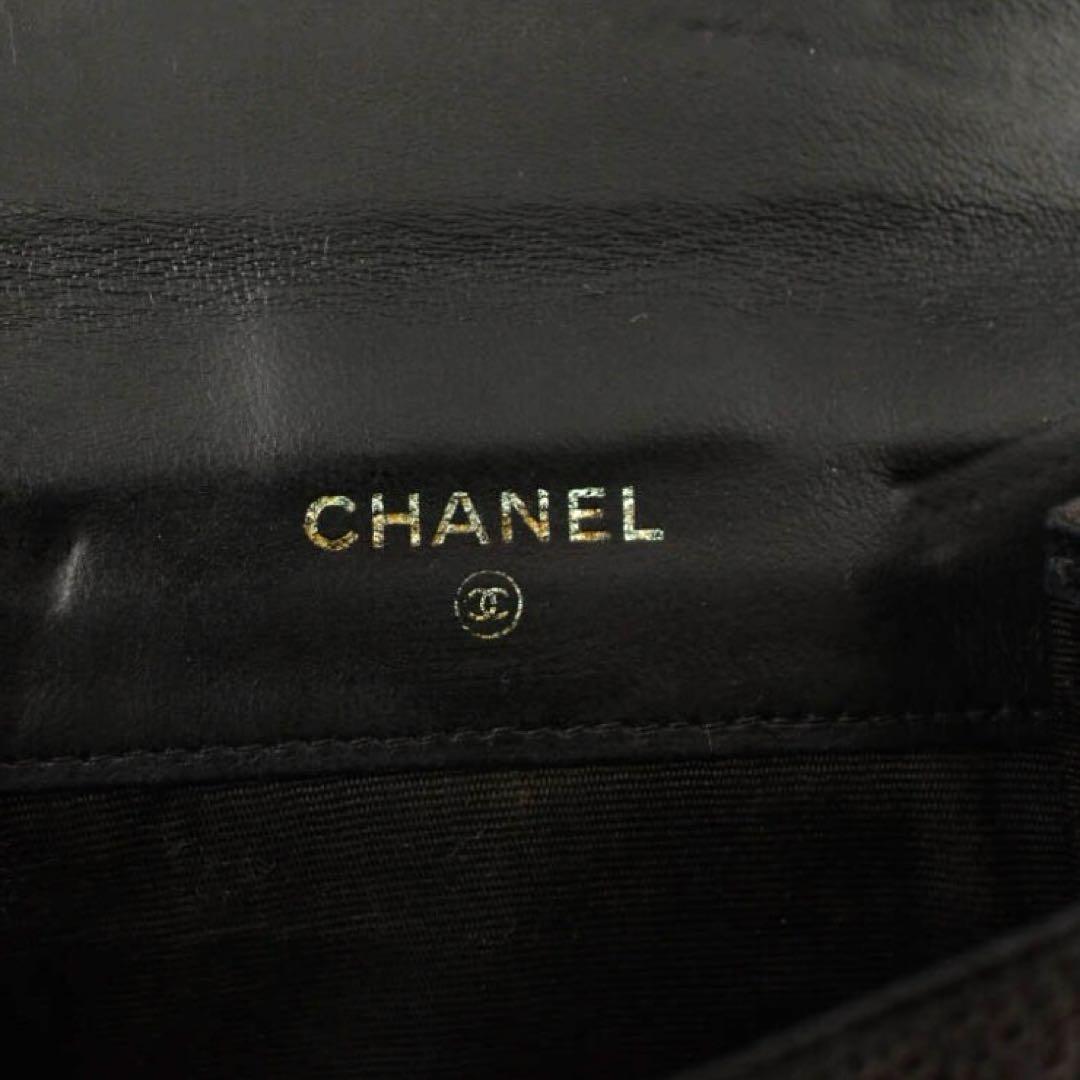 CHANEL　シャネル　キャビアスキン　Wホック　二つ折り財布　コンパクト財布