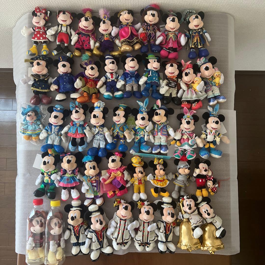 ディズニーリゾート　ミッキー　ミニー　ぬいぐるみバッジ