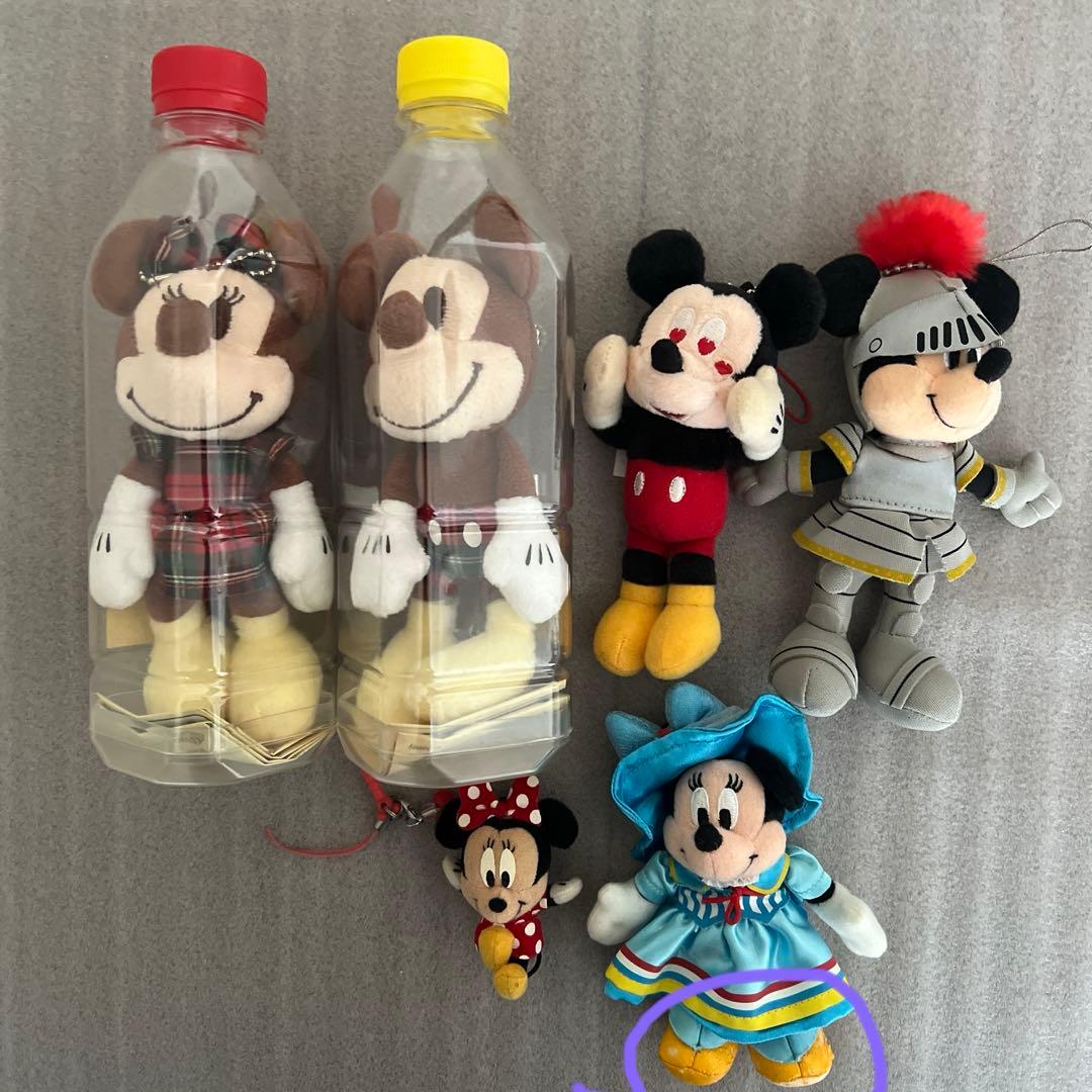 ディズニーリゾート　ミッキー　ミニー　ぬいぐるみバッジ