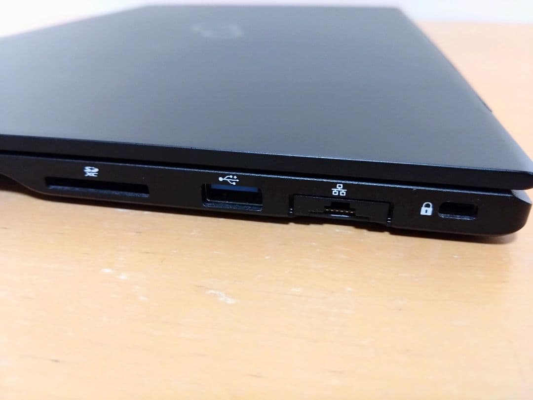 LIFEBOOK U939 富士通ノートパソコン メモリ8GB SSD256GB