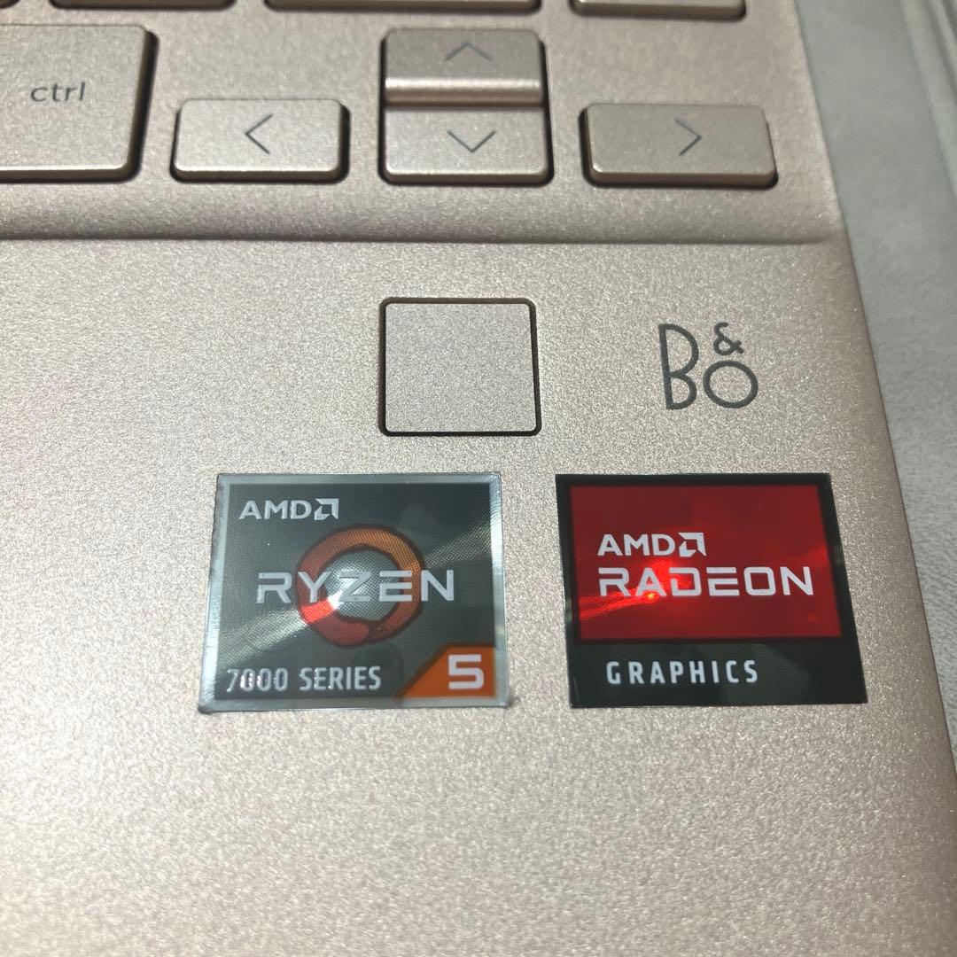 HP Pavilion Aero 13-be ピンクベージュ