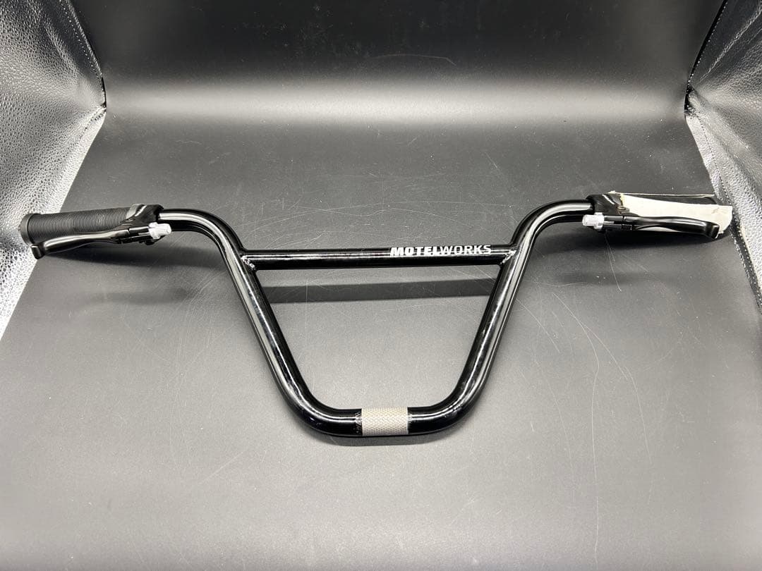 MOTEL WORKS 競技用BMX AUX E 20インチ新品未使用初期傷あり