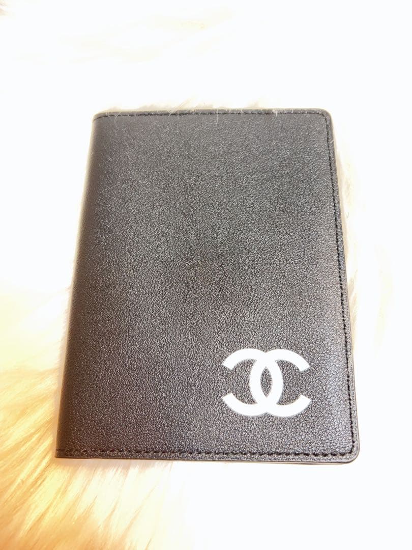 ✧︎*。CHANEL レザー パスポートケース ノベルティ 美品 希少