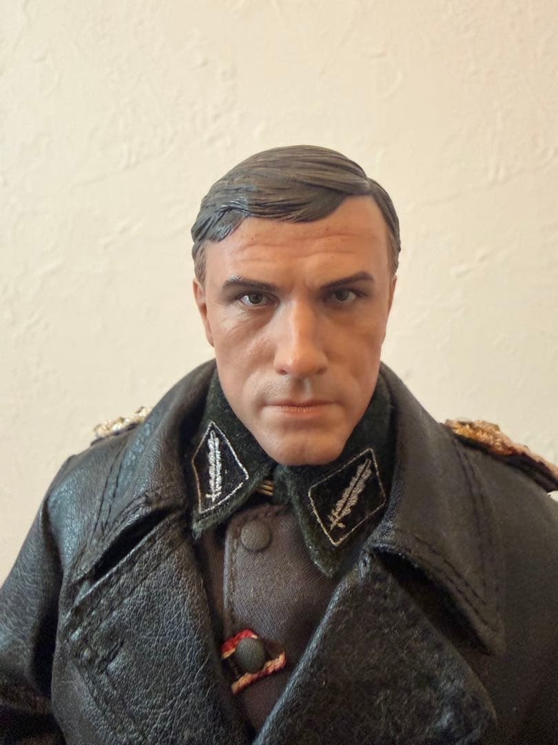 ホットトイズ　ハンス・ランダ大佐　1/6フィギュア【中古・難あり】