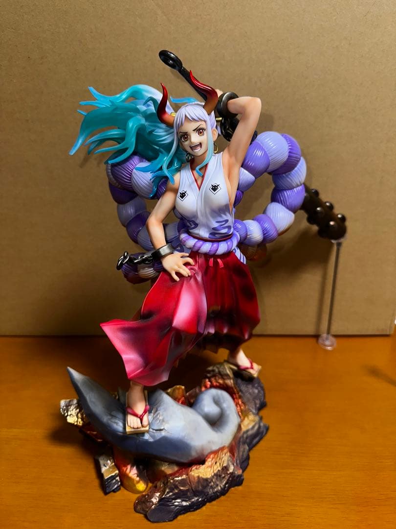 ワンピース　ヤマト　フィギュア