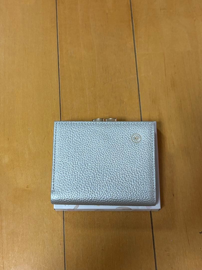 皇居限定　がま口財布　シルバー　新品未使用