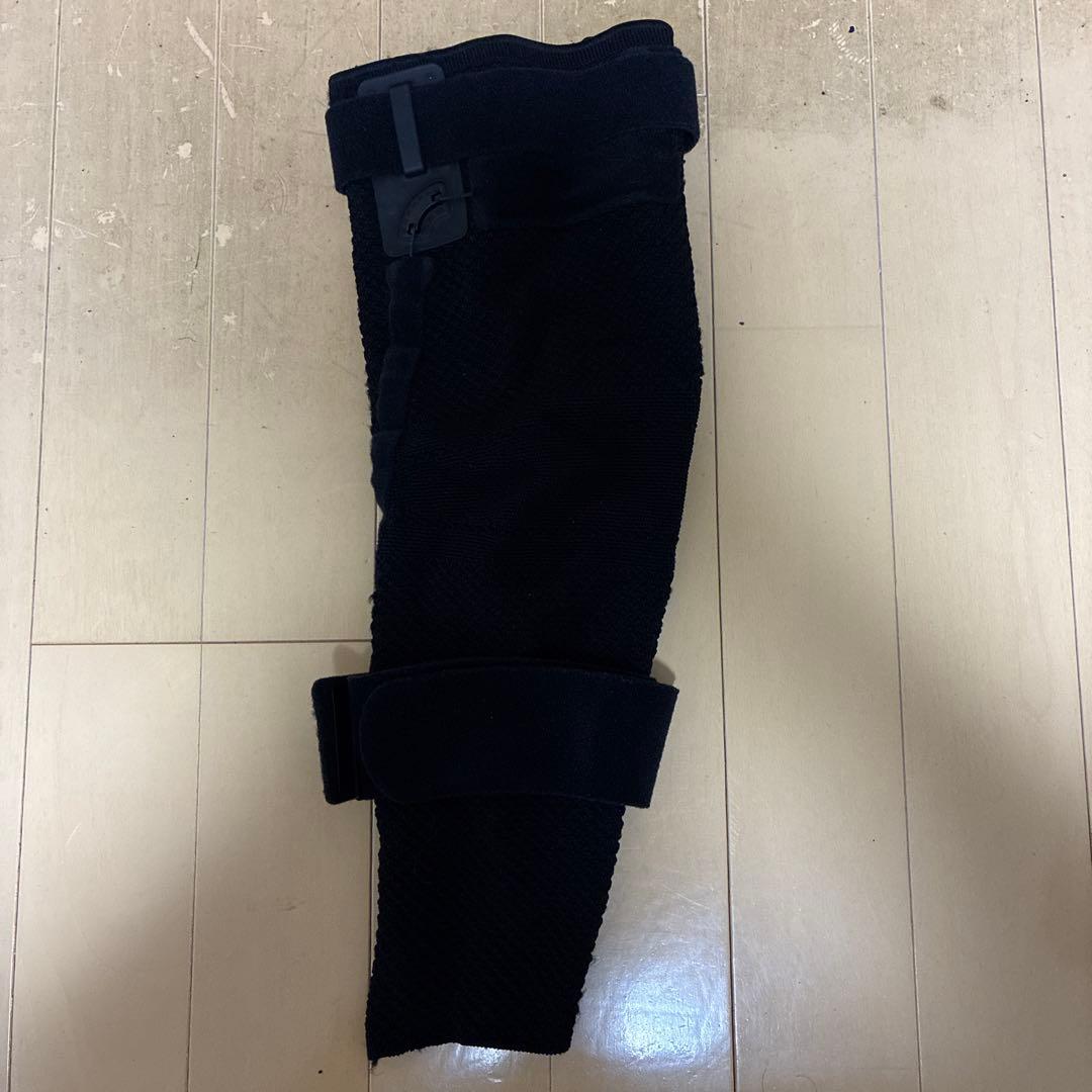 肘サポーター BAUERFEIND 大谷翔平