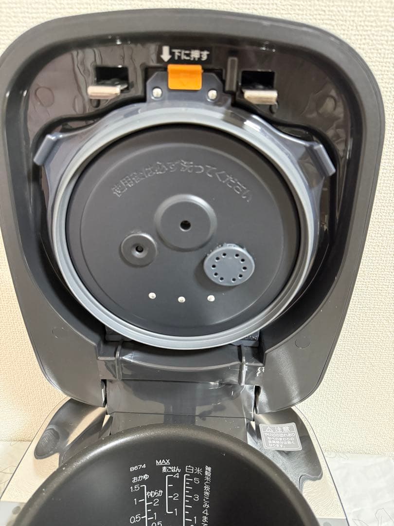 象印炎舞炊き NW-FC10 圧力IH 5.5合　2024。