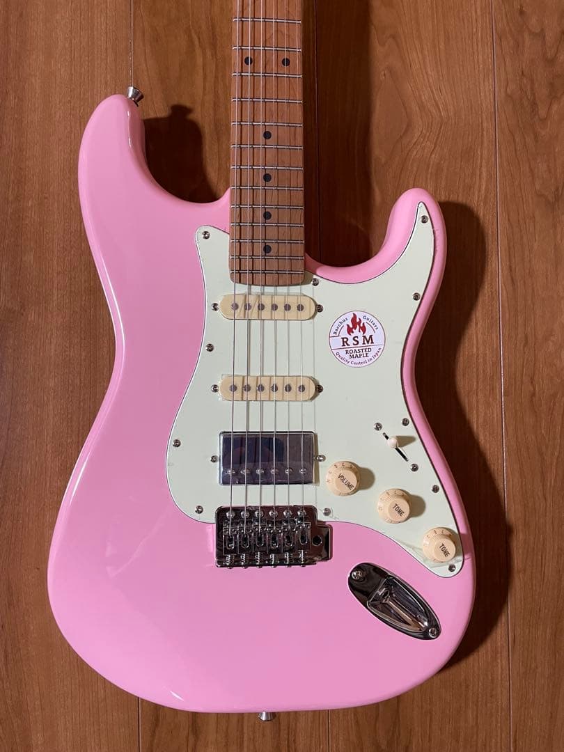 バッカスssh ギターストラトローズテッドメイプルピンク新品未使用品❗️