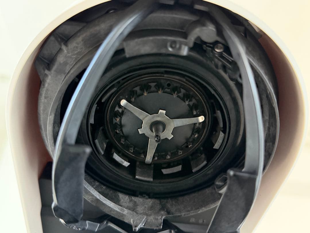 ネスプレッソ GCV2-WH-W ヴァーチュオ ポップ ココナッツホワイト