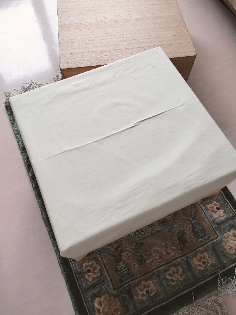 美品　本榧•足付ヘソ付•碁盤・碁石セット