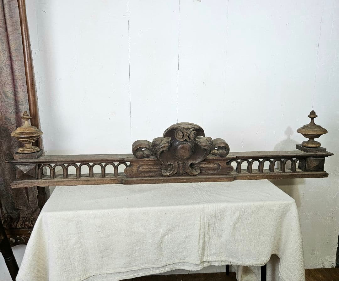 フランスアンティーク 木彫りのキャビネット装飾 レリーフ 木製 ミラー 飾り