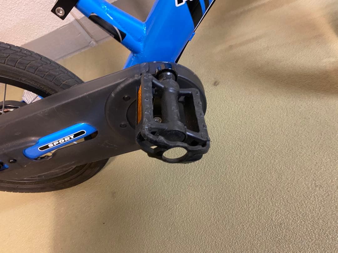 超美品⭐︎都内引渡し可能ストライダー 14x ブルー スタンド付き 14インチ