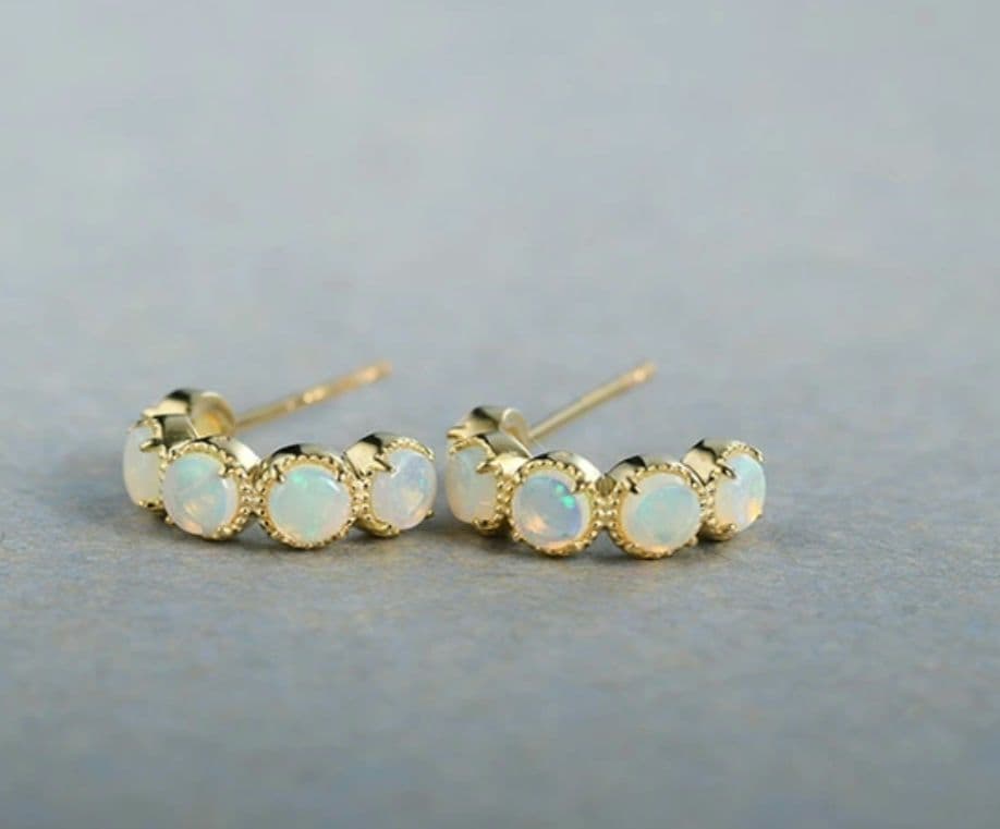 【最終値下げ】K18YGオパールフープピアス