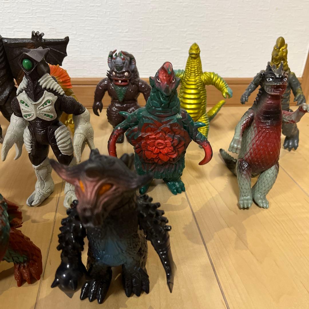 怪獣フィギュア ソフビ　11体セット　まとめ売り