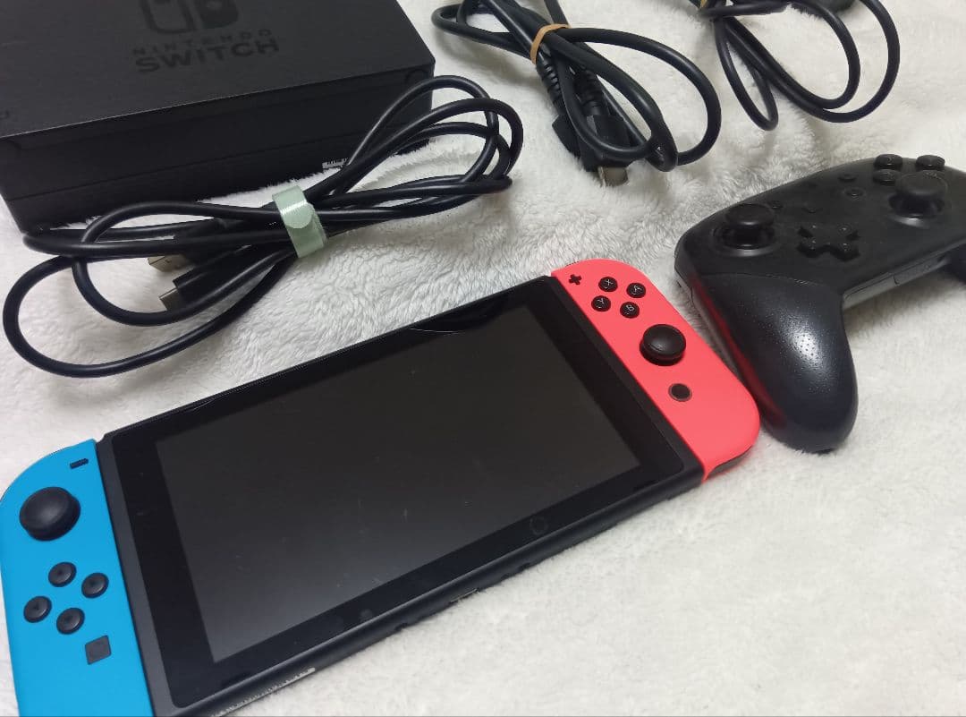 Nintendo Switch 本体 赤 青 グレーコントローラー付き
