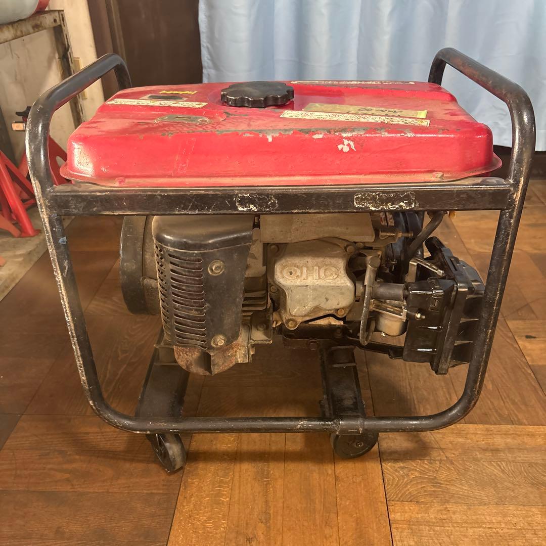 値下げ不可shindaiwa AVR機能　発電機 EGR2600 キャスター付き