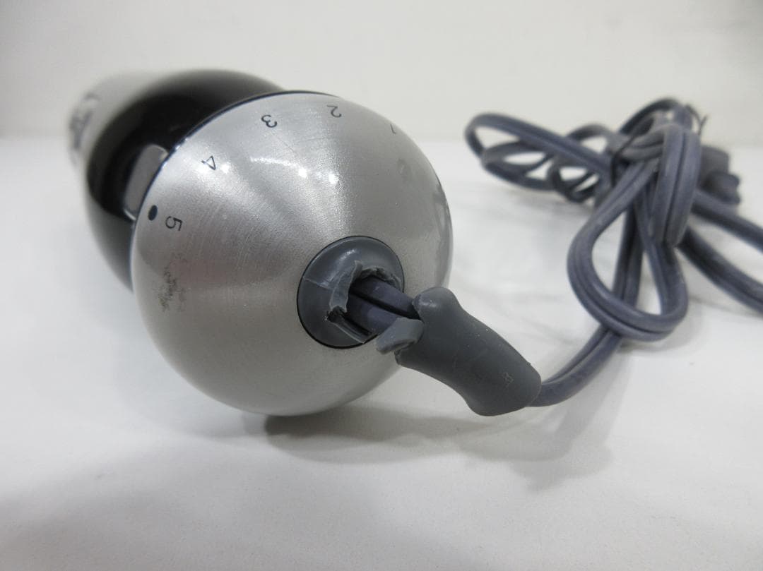 0831Z デロンギ ケーミックストライブレード ハンドブレンダー DHB891