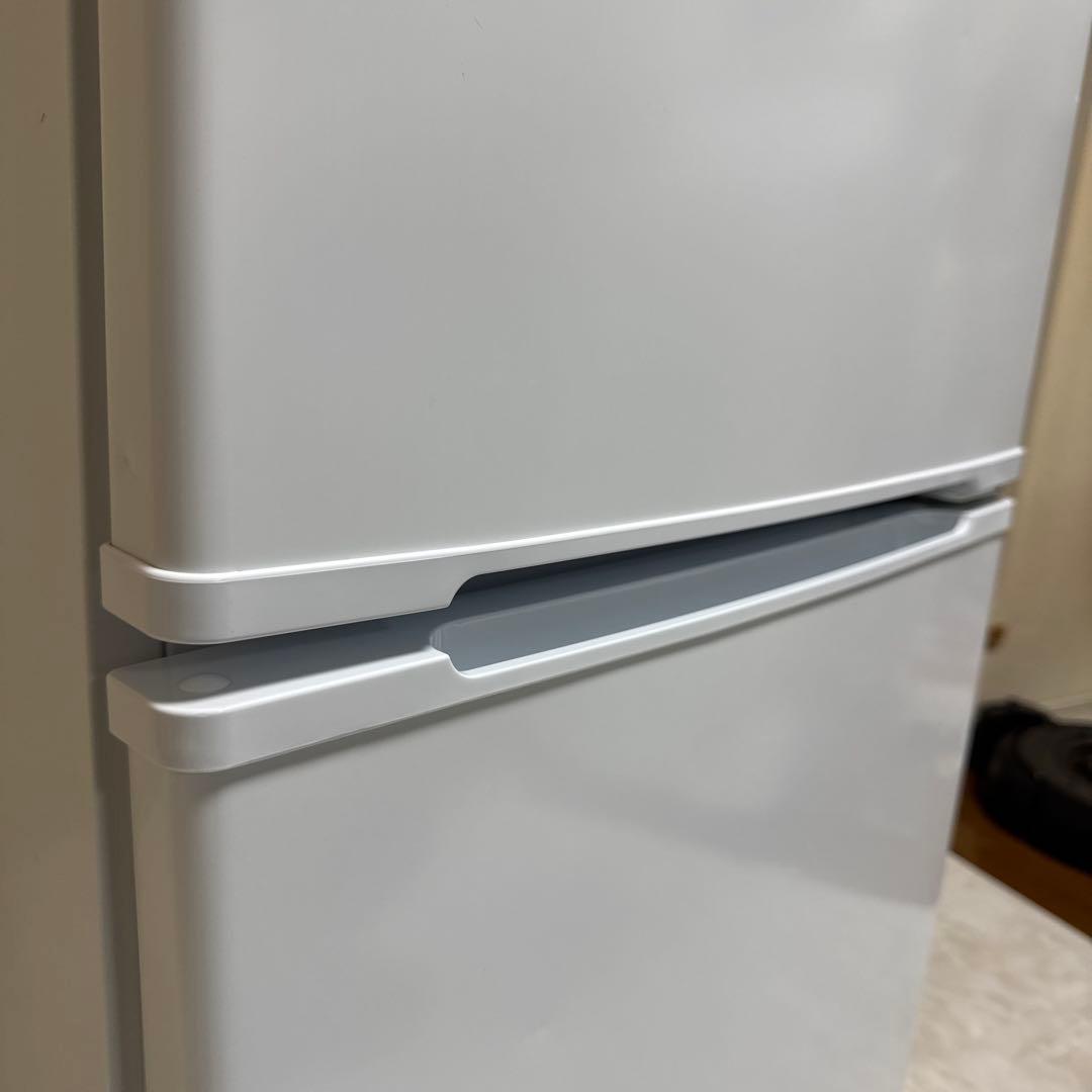 COMFEE 2022年製 2ドア冷蔵庫 90L 右開き ホワイト 耐熱天板